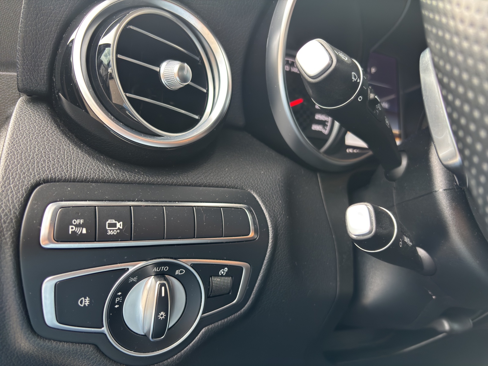 MERCEDES-BENZ GLC 43 AMG 4Matic 9G-Tronic-image-8