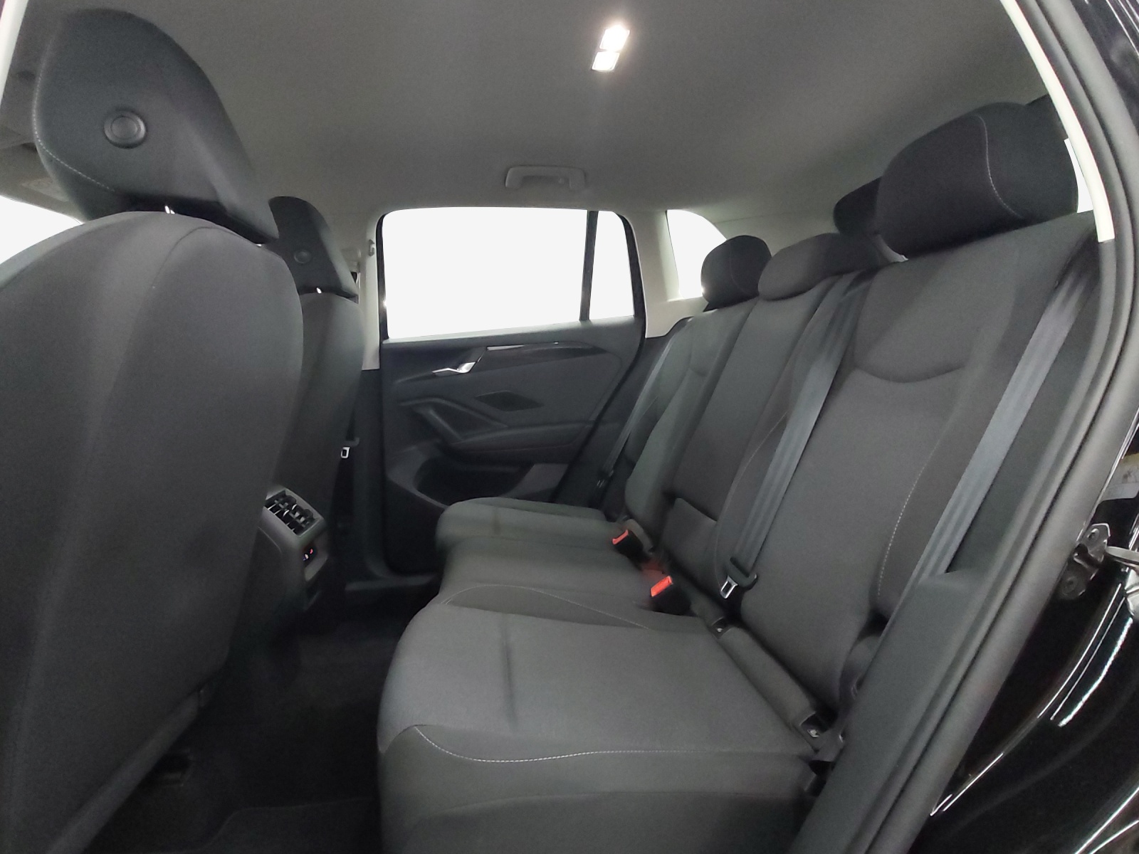 VW Tiguan 1.5 TSI evo2 mHEV DSG-image-11