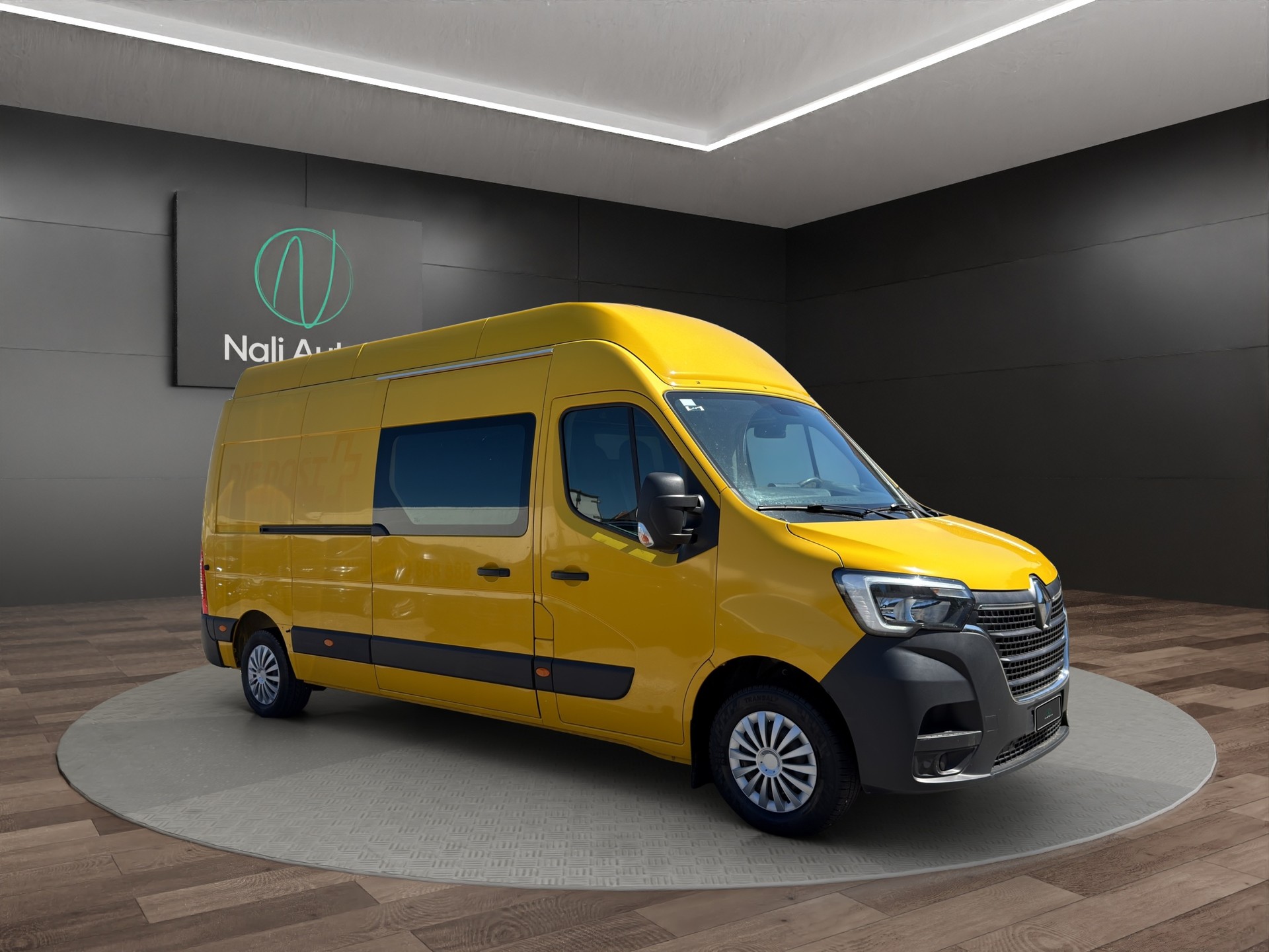 RENAULT Master T35 2.3dCi 135 L3H3-image-1
