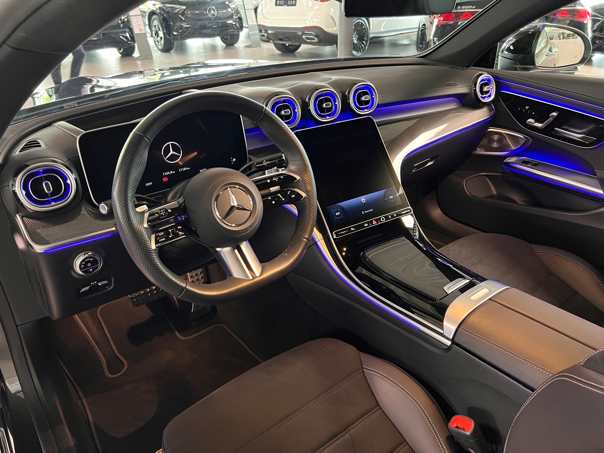 MERCEDES-BENZ CLE 300 Coupé 4Matic 9G-Tronic-image-9