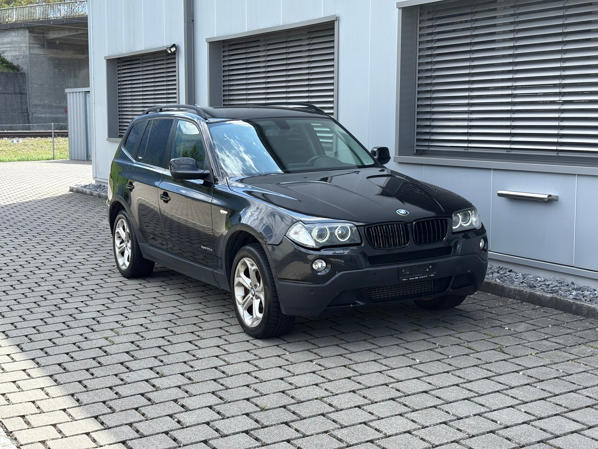 BMW X3 xDrive 30d (3.0d)-image-2
