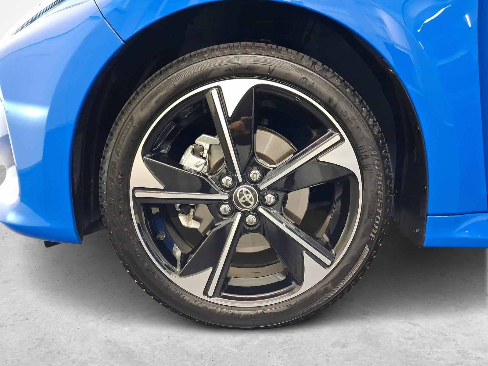 TOYOTA Yaris 1.5 VVT-i HSD Premium-image-14