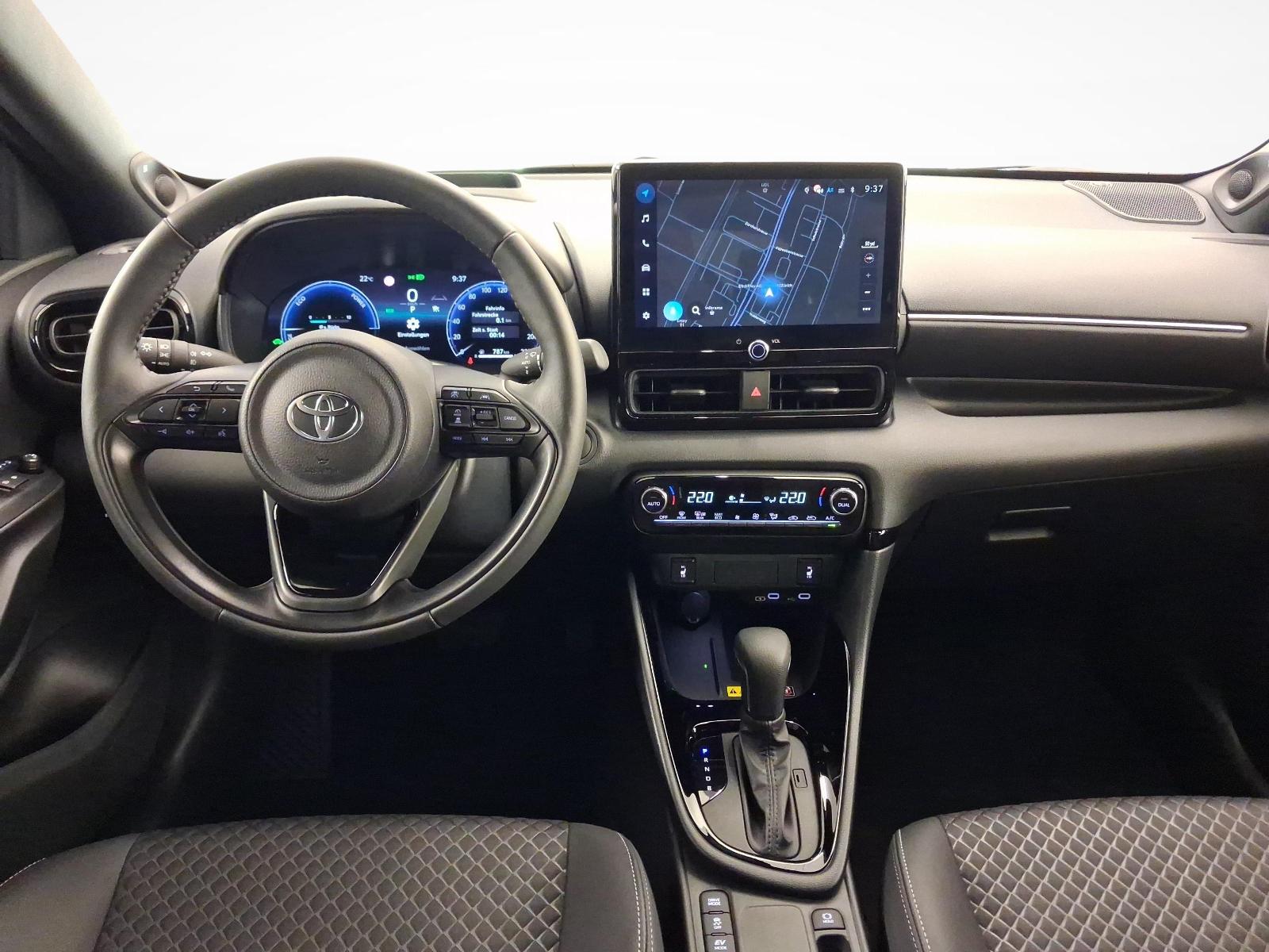 TOYOTA Yaris 1.5 VVT-i HSD Premium-image-8