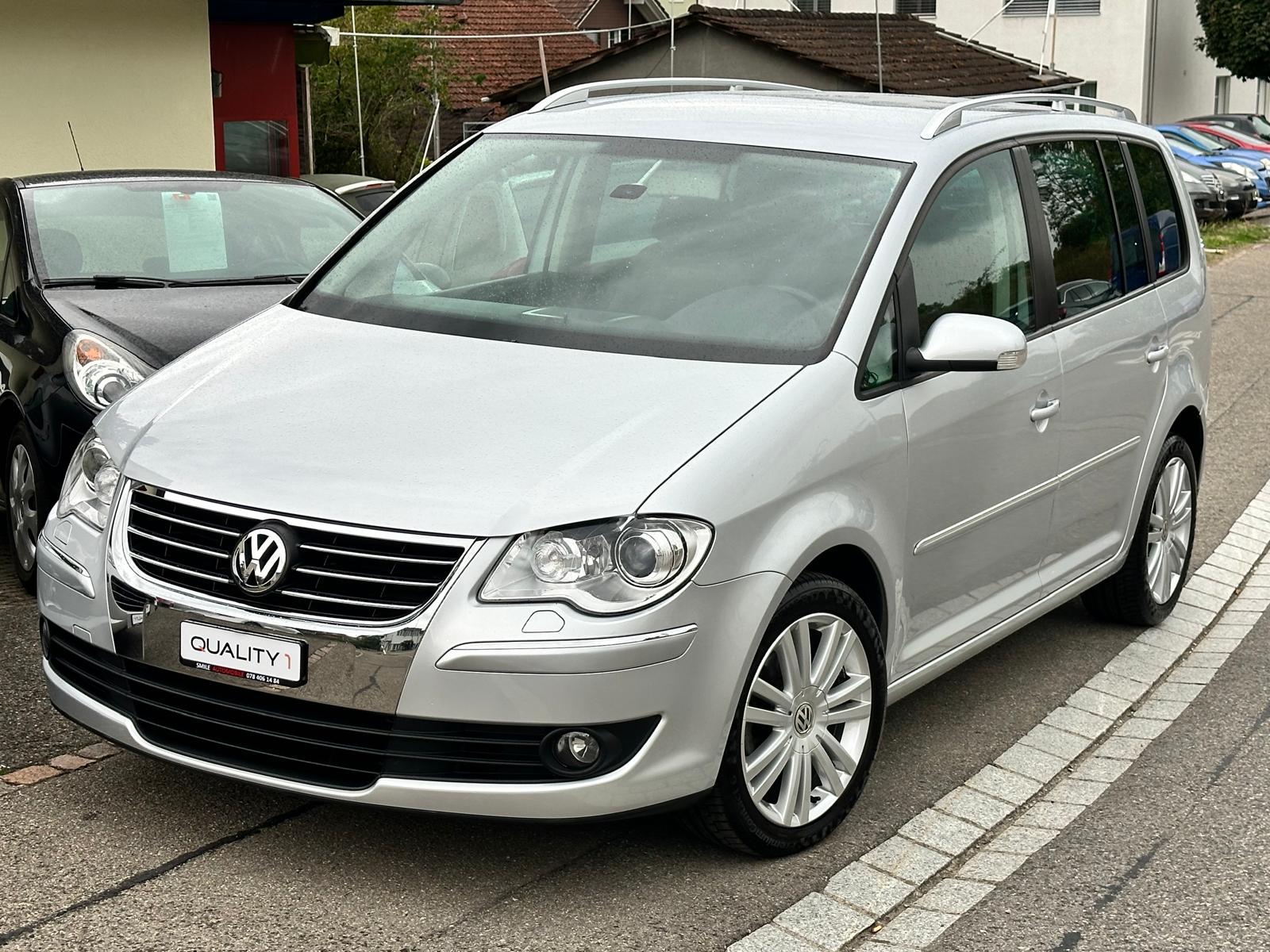 VW Touran 1.4 TSI Highline ** 7 Plätzer **-image-0