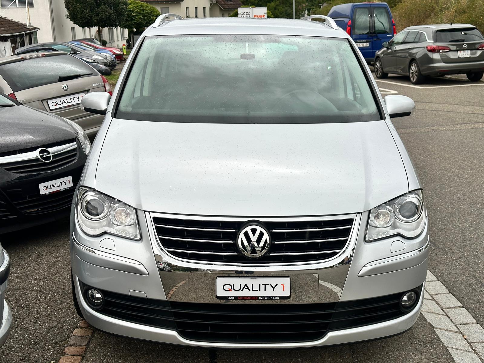 VW Touran 1.4 TSI Highline ** 7 Plätzer **-image-4