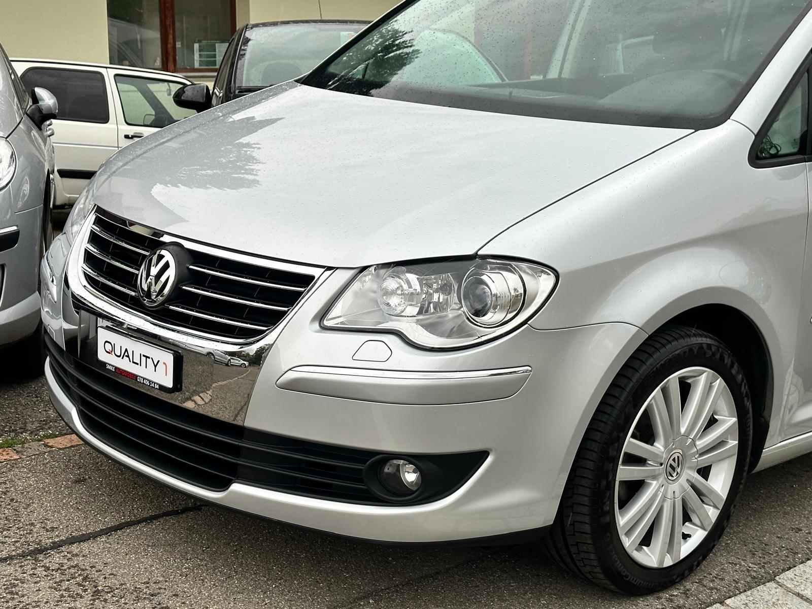 VW Touran 1.4 TSI Highline ** 7 Plätzer **-image-1
