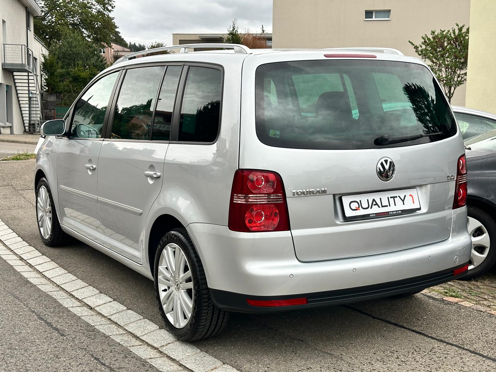 VW Touran 1.4 TSI Highline ** 7 Plätzer **-image-3