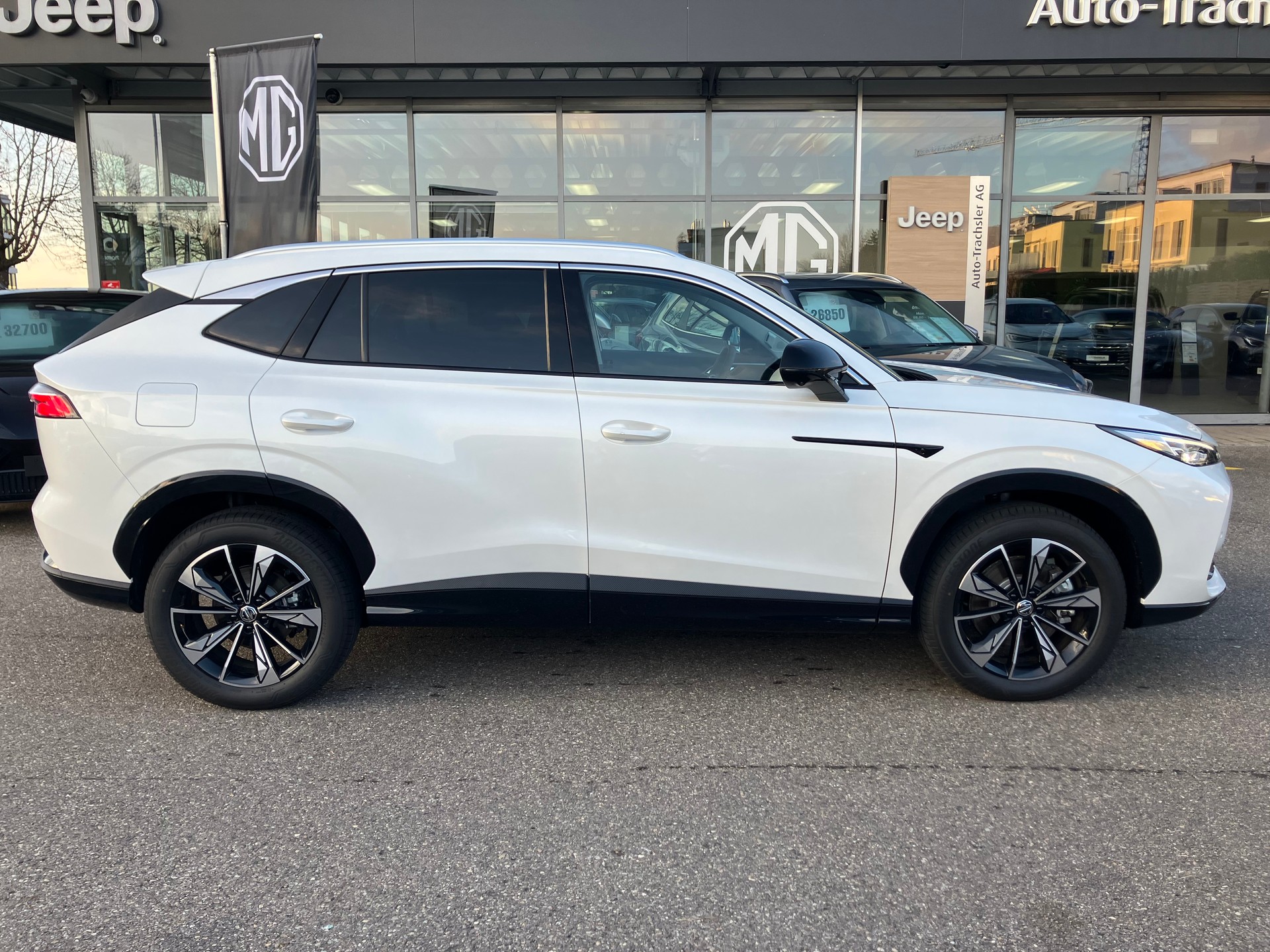 MG HS 1.5 T Hybrid+ Luxury