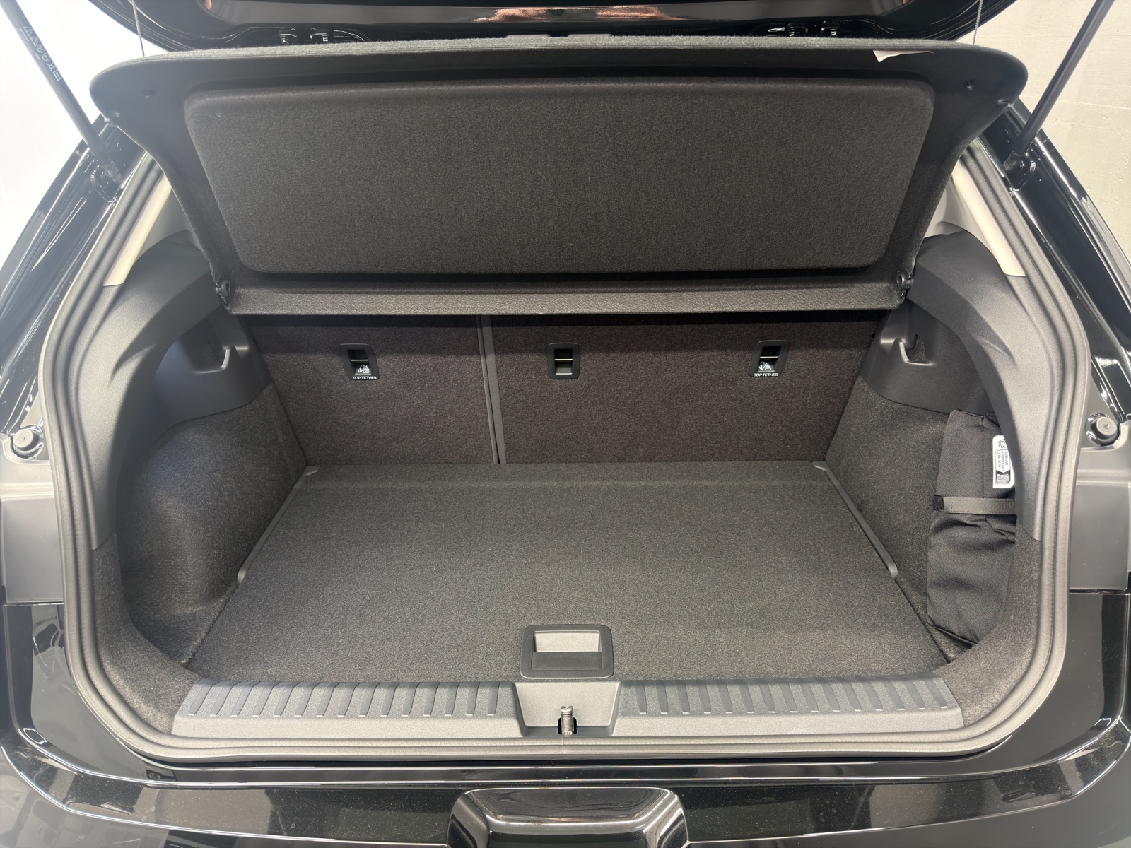 VW ID.Polo Life Edition One-image-10