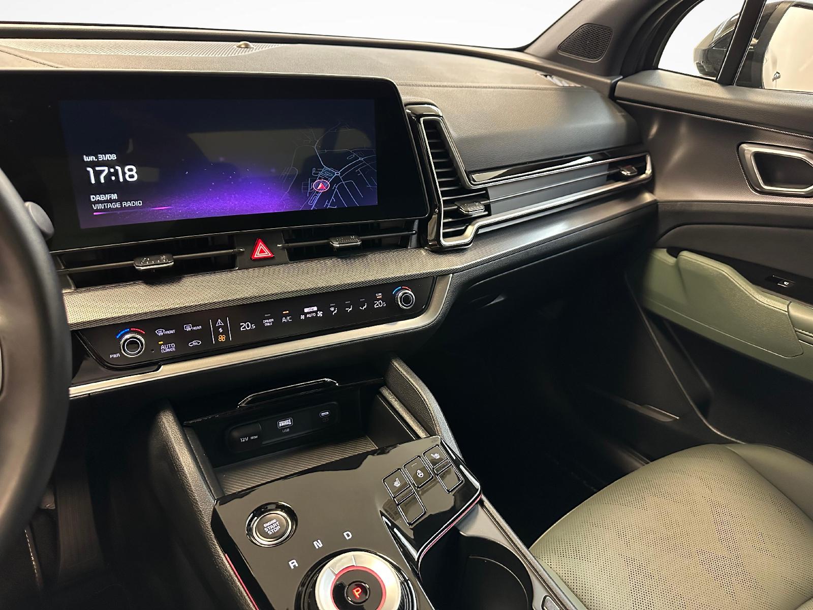 KIA Sportage 1.6 T-GDi PHEV Power Edition-image-7