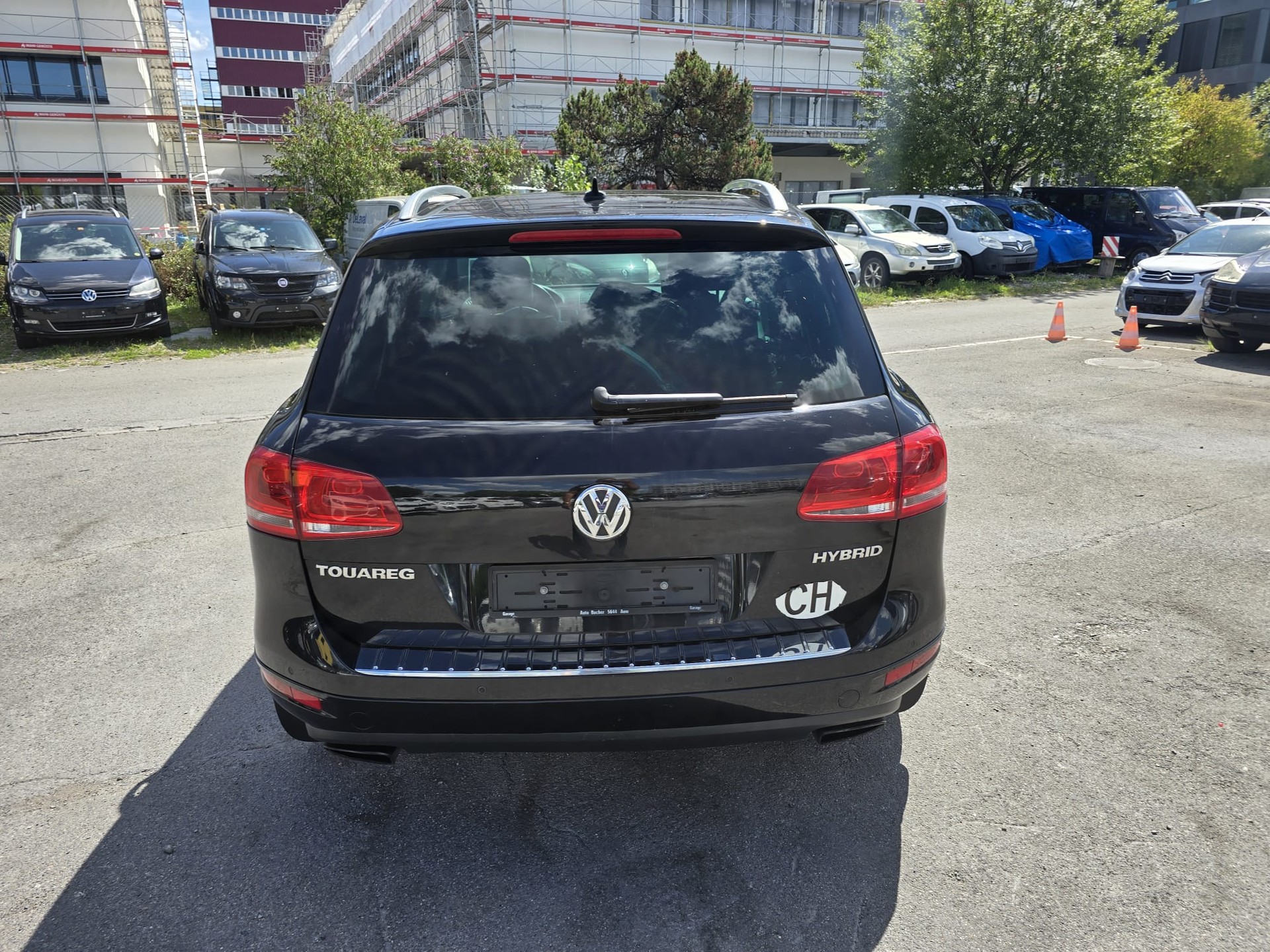 VW Touareg 3.0 TSI Hybrid Tiptronic-image-3