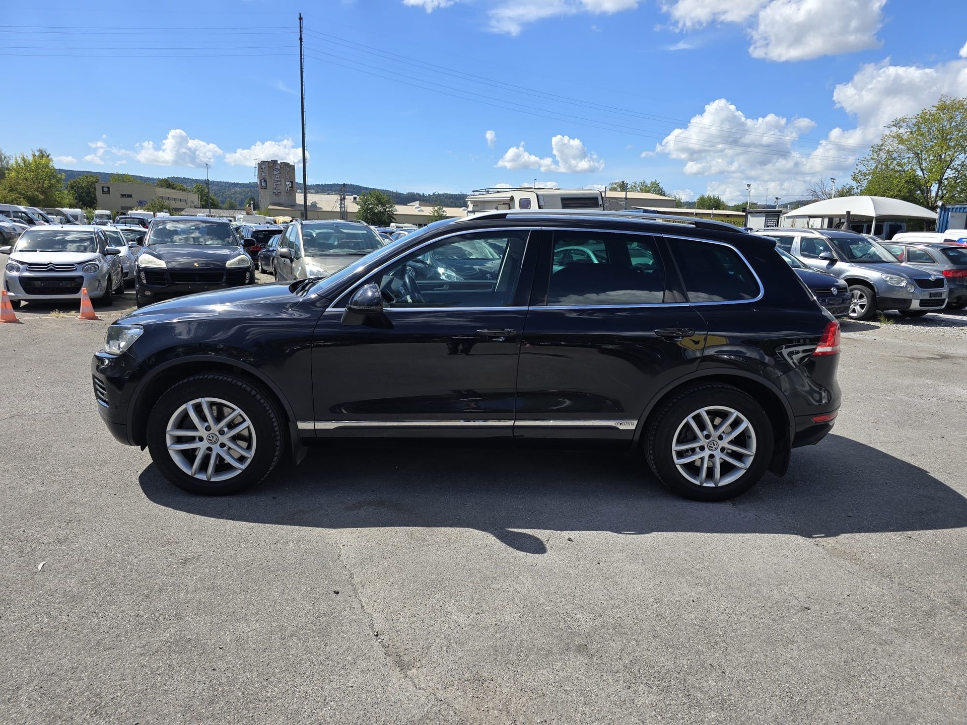 VW Touareg 3.0 TSI Hybrid Tiptronic-image-5