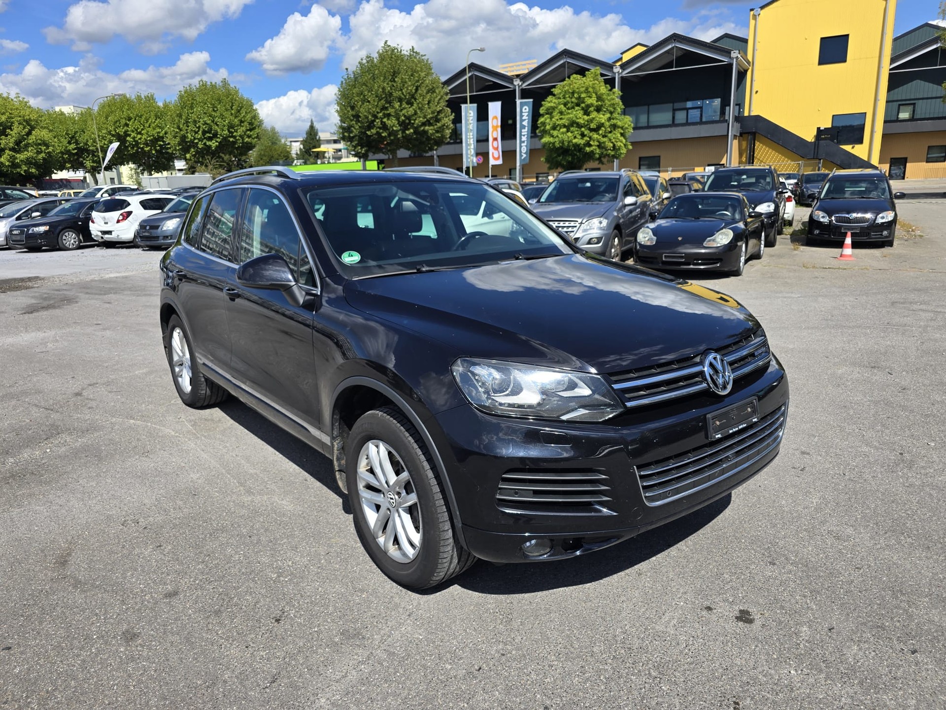 VW Touareg 3.0 TSI Hybrid Tiptronic-image-1