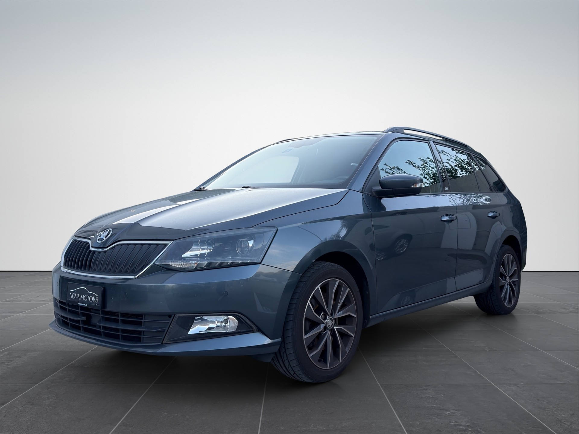 SKODA Fabia 1.2 TSI Ambition DSG-image-0