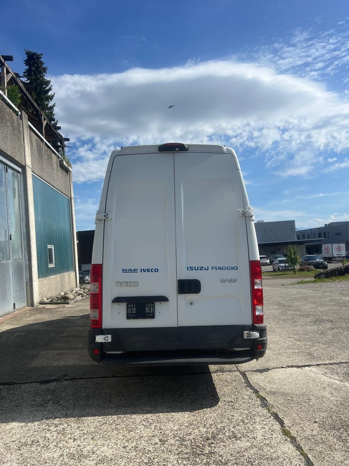 IVECO 35 S 15 V-image-1