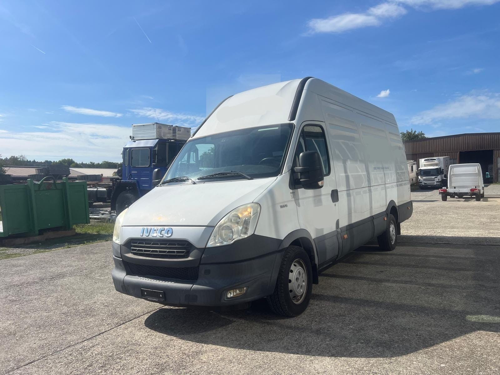 IVECO 35 S 15 V-image-4