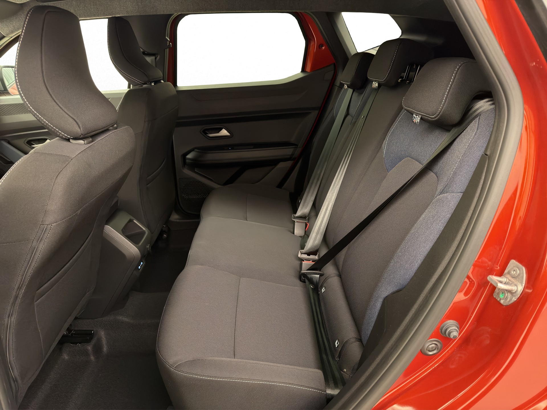 DACIA Duster 1.2 TCe Journey 4WD-image-11