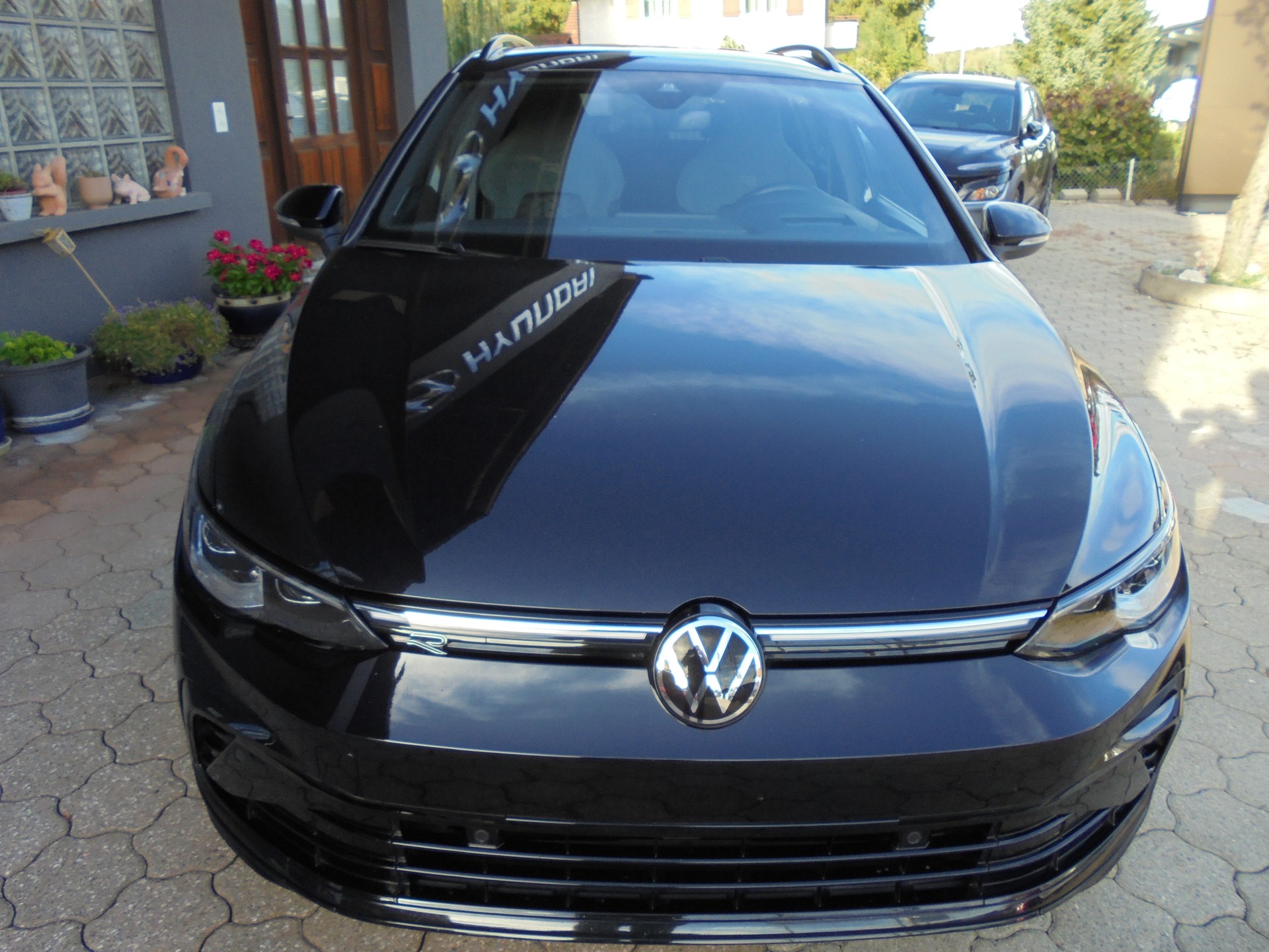 VW Golf Variant 1.5 eTSI mHEV R-Line-image-2