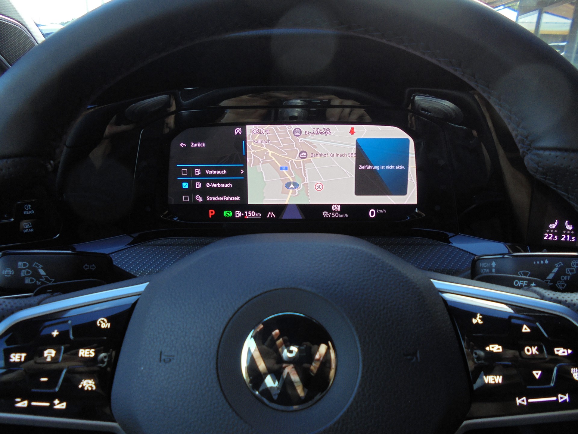 VW Golf Variant 1.5 eTSI mHEV R-Line-image-9