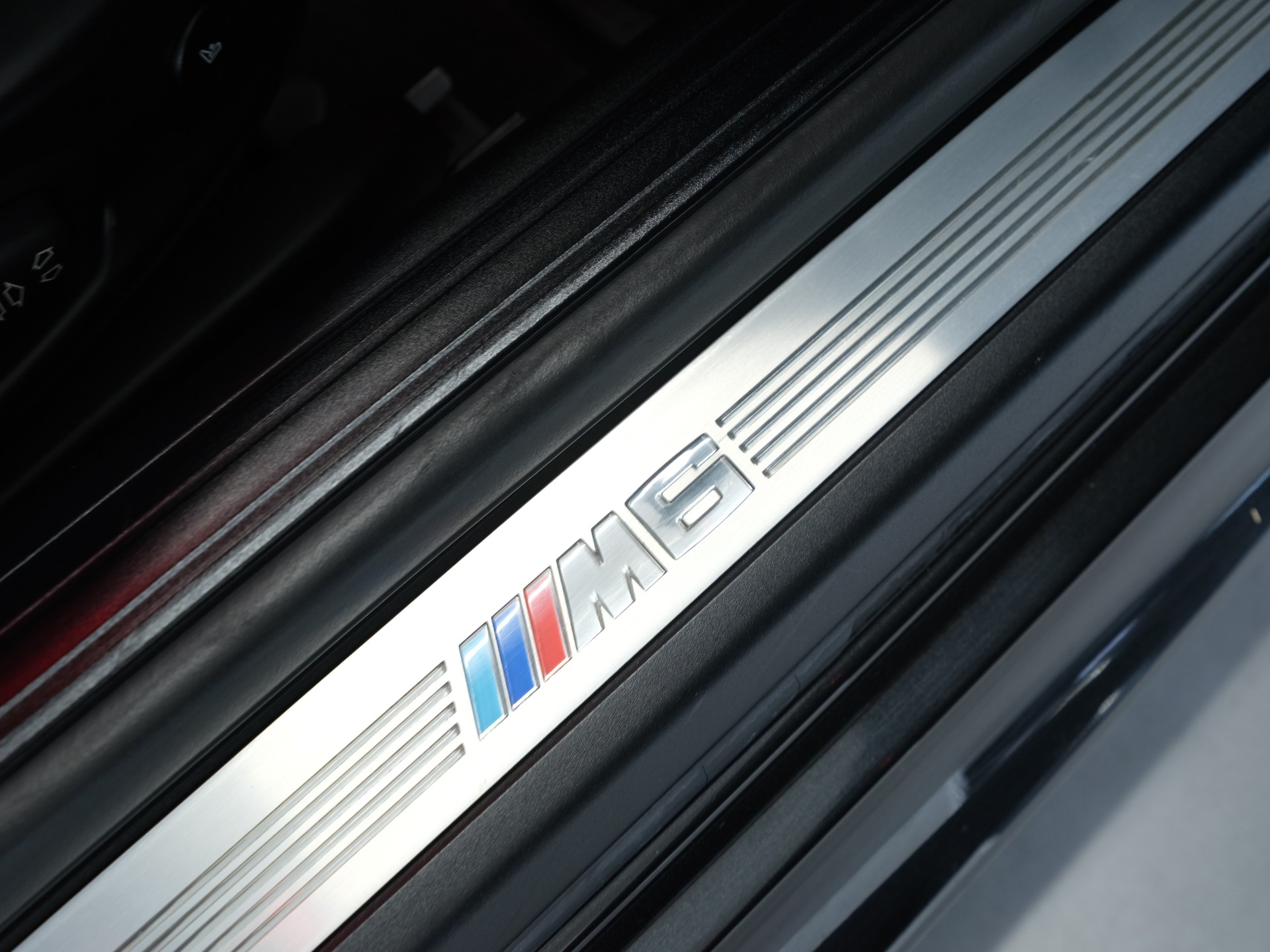 BMW M6 *Sportabgassanlage* *Rückfahrkamera* *Carplay*-image-23