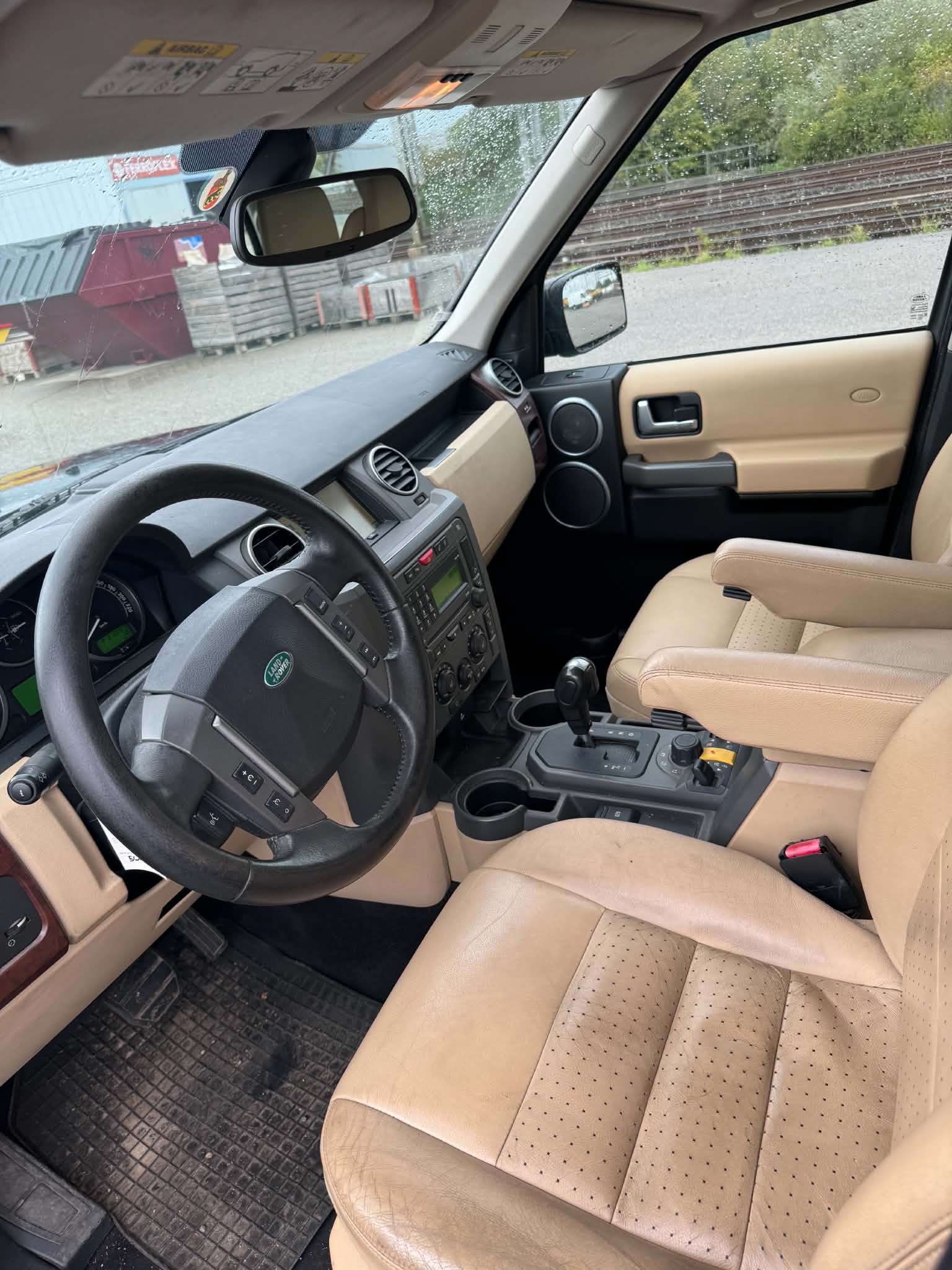 LAND ROVER Discovery 2.7d V6 SE-image-13