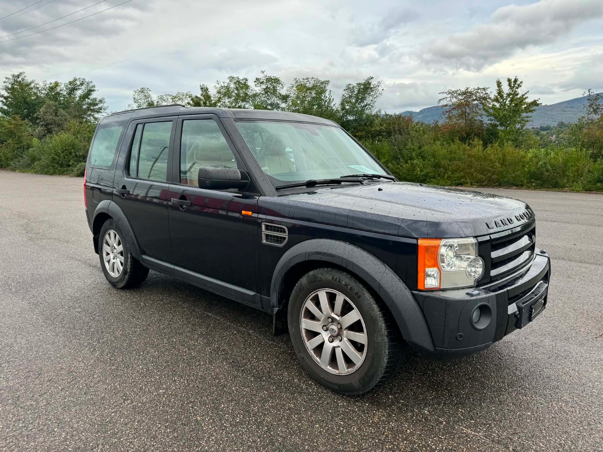 LAND ROVER Discovery 2.7d V6 SE