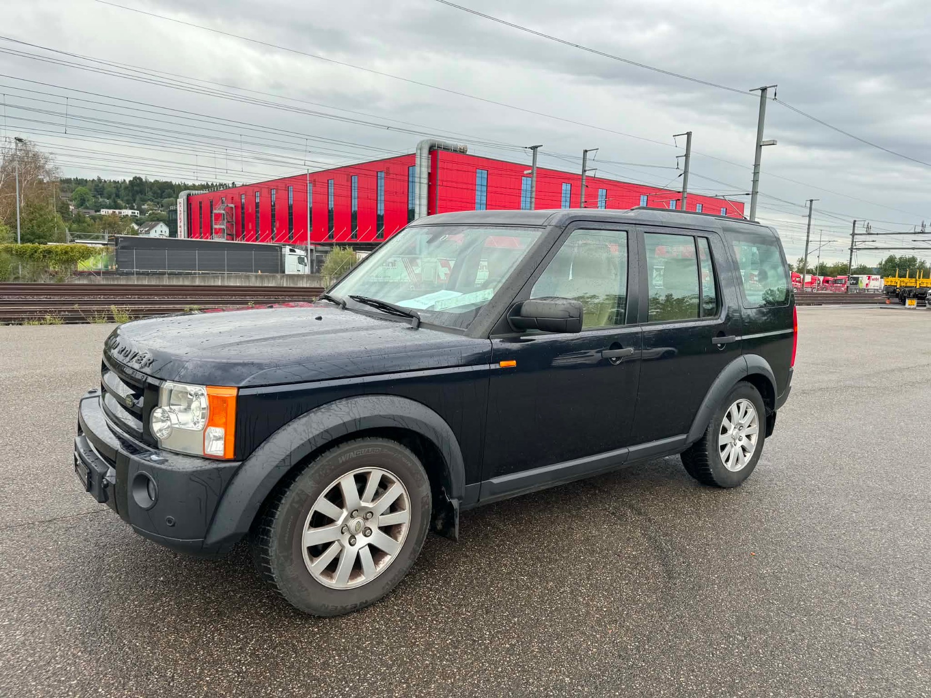 LAND ROVER Discovery 2.7d V6 SE-image-1