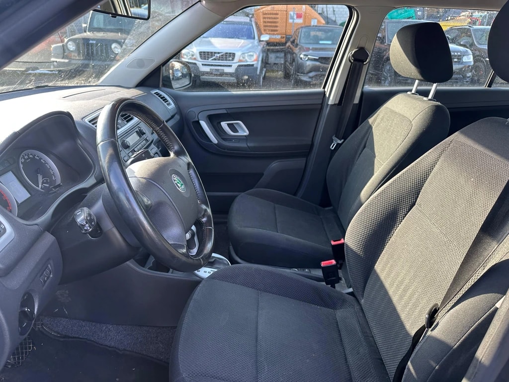 SKODA Fabia 1.6 Classic Tiptronic-image-7