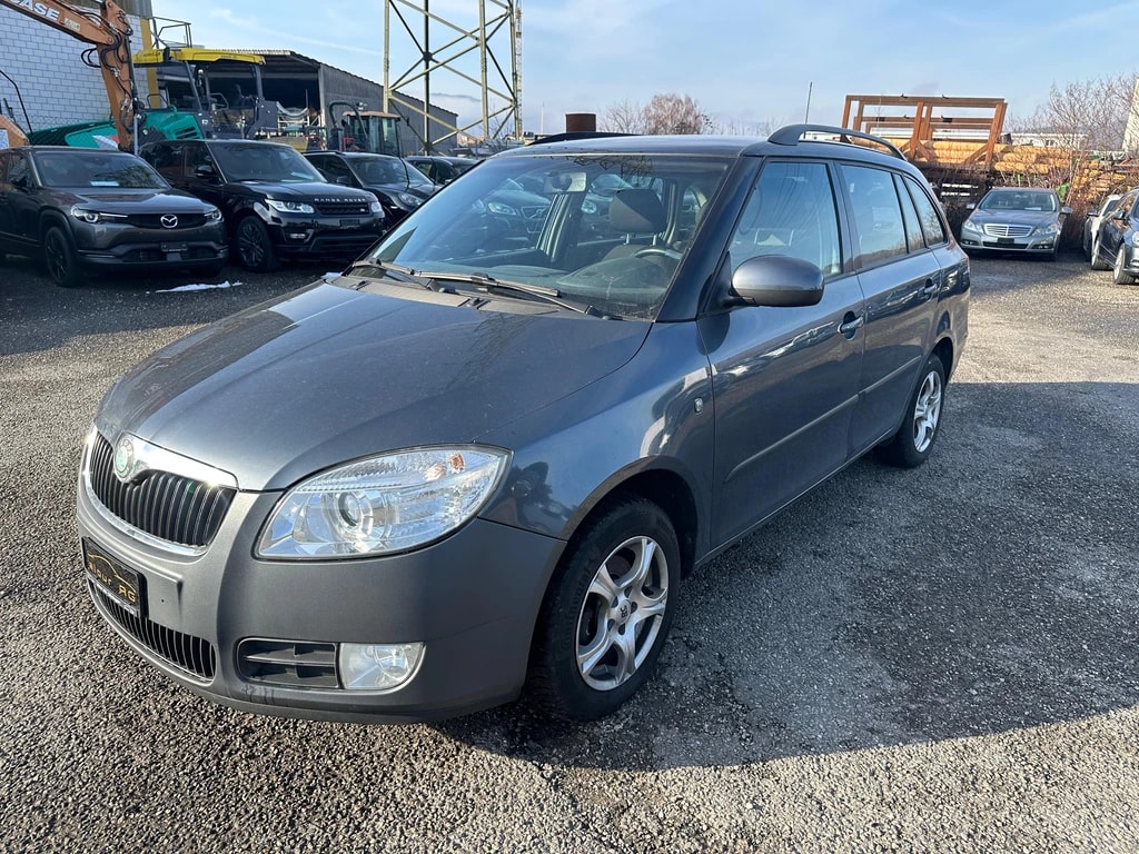SKODA Fabia 1.6 Classic Tiptronic-image-1