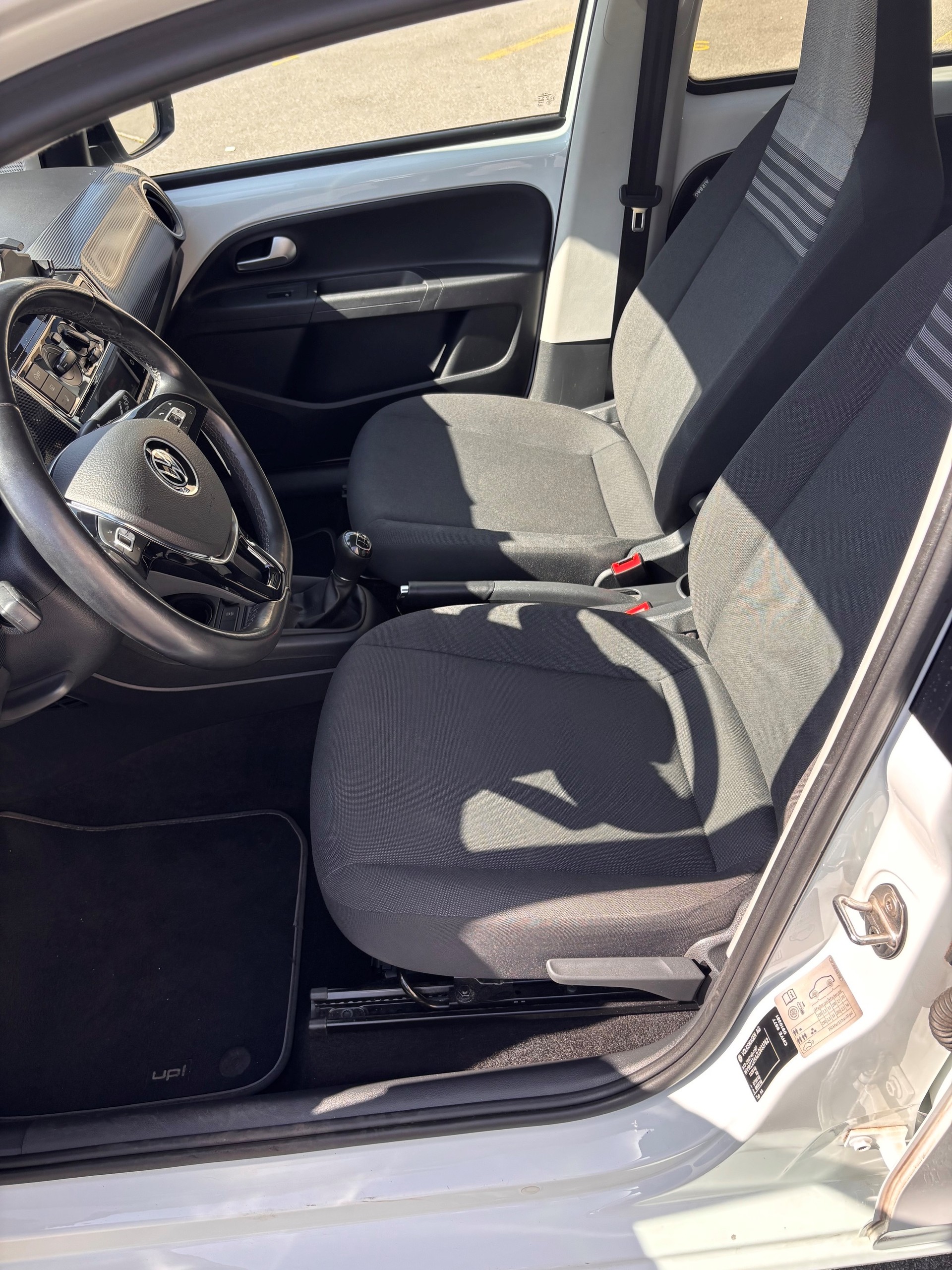 VW Up 1.0 MPI move up-image-8