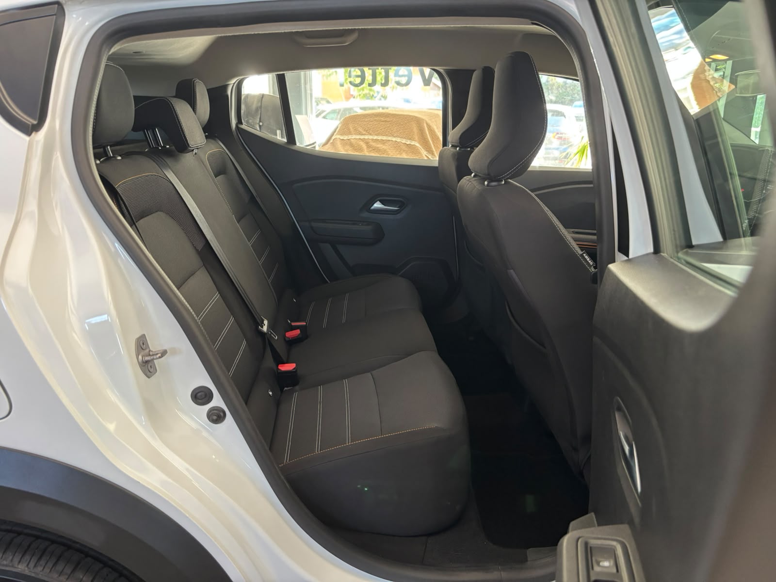 DACIA Sandero Stepway TCe 90 Comfort CVT-image-9