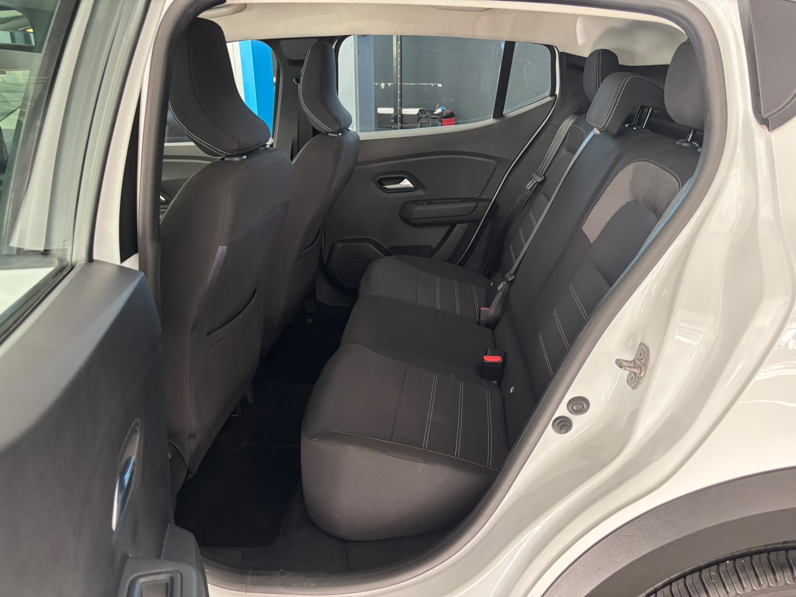 DACIA Sandero Stepway TCe 90 Comfort CVT-image-8
