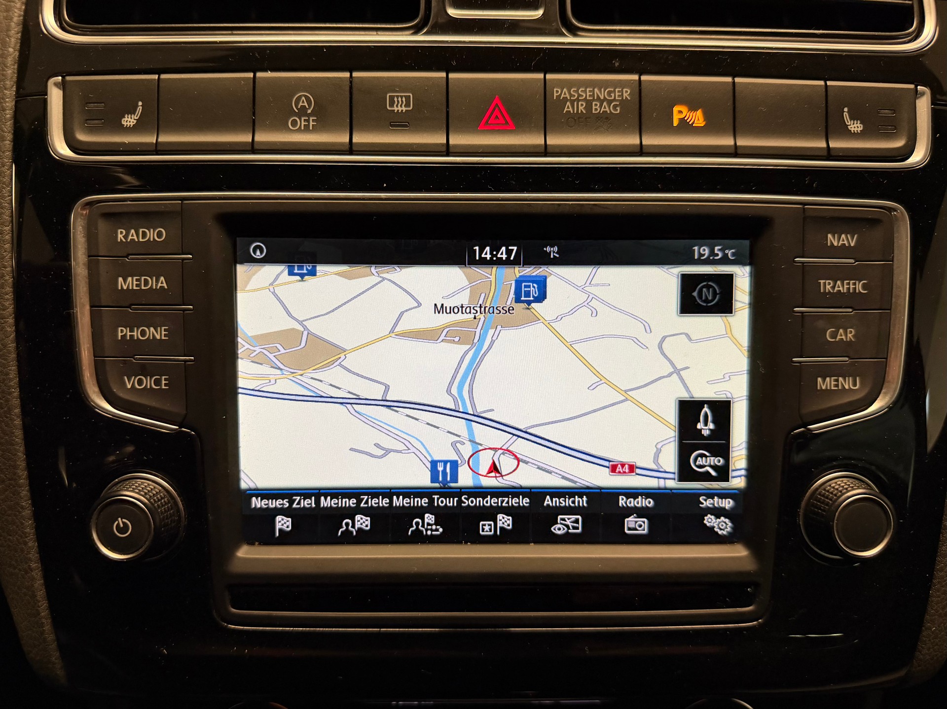 VW Polo 1.2 TSI BMT Allstar R-Line-image-16