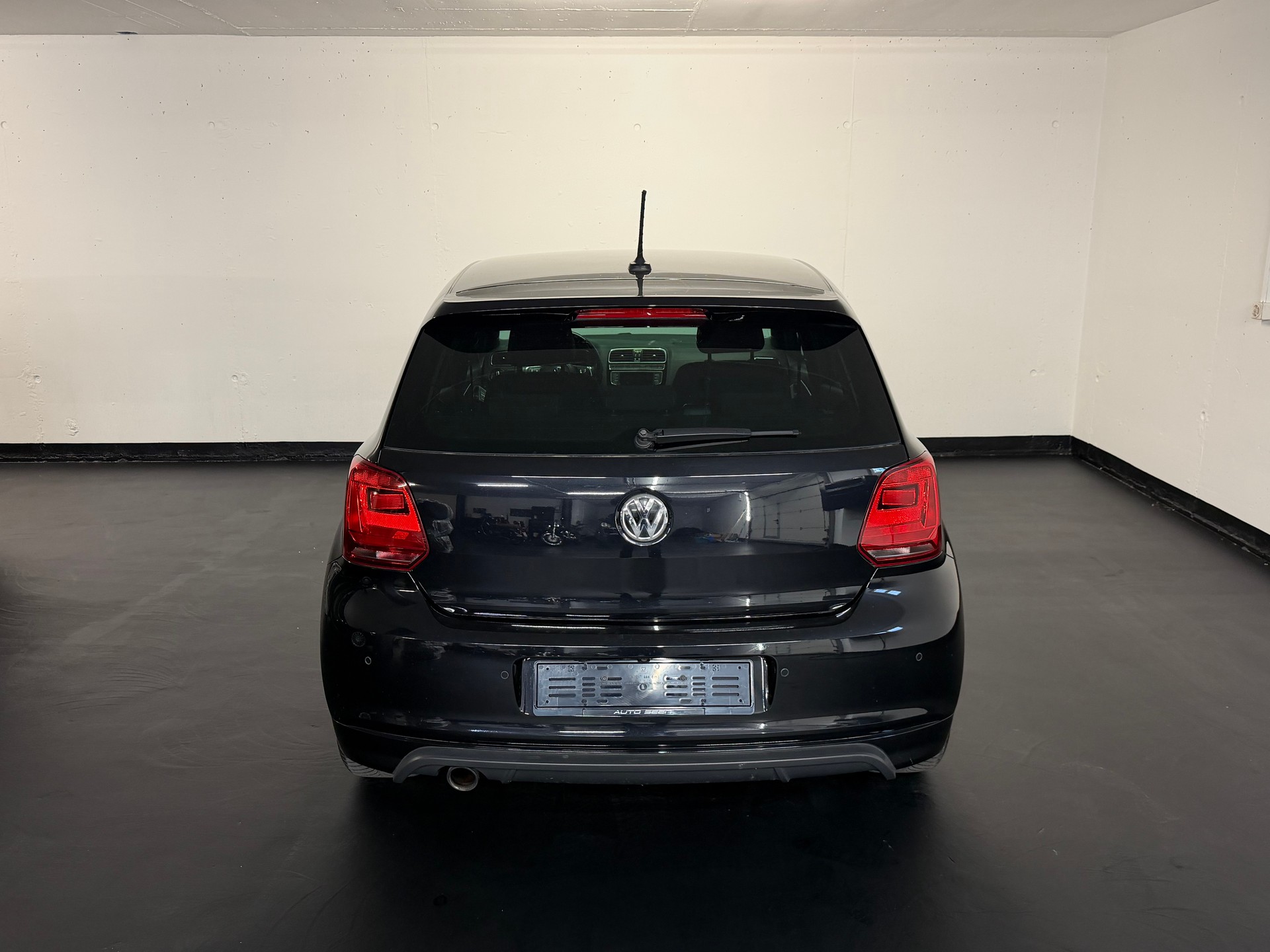VW Polo 1.2 TSI BMT Allstar R-Line-image-4