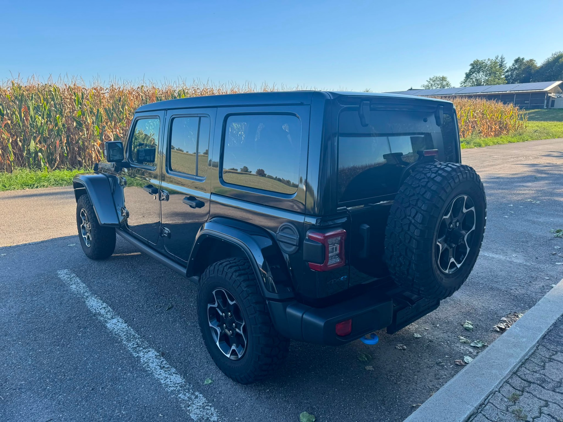 JEEP Wrangler 2.0 PHEV Unlimited Rubicon DT Automatic-image-4