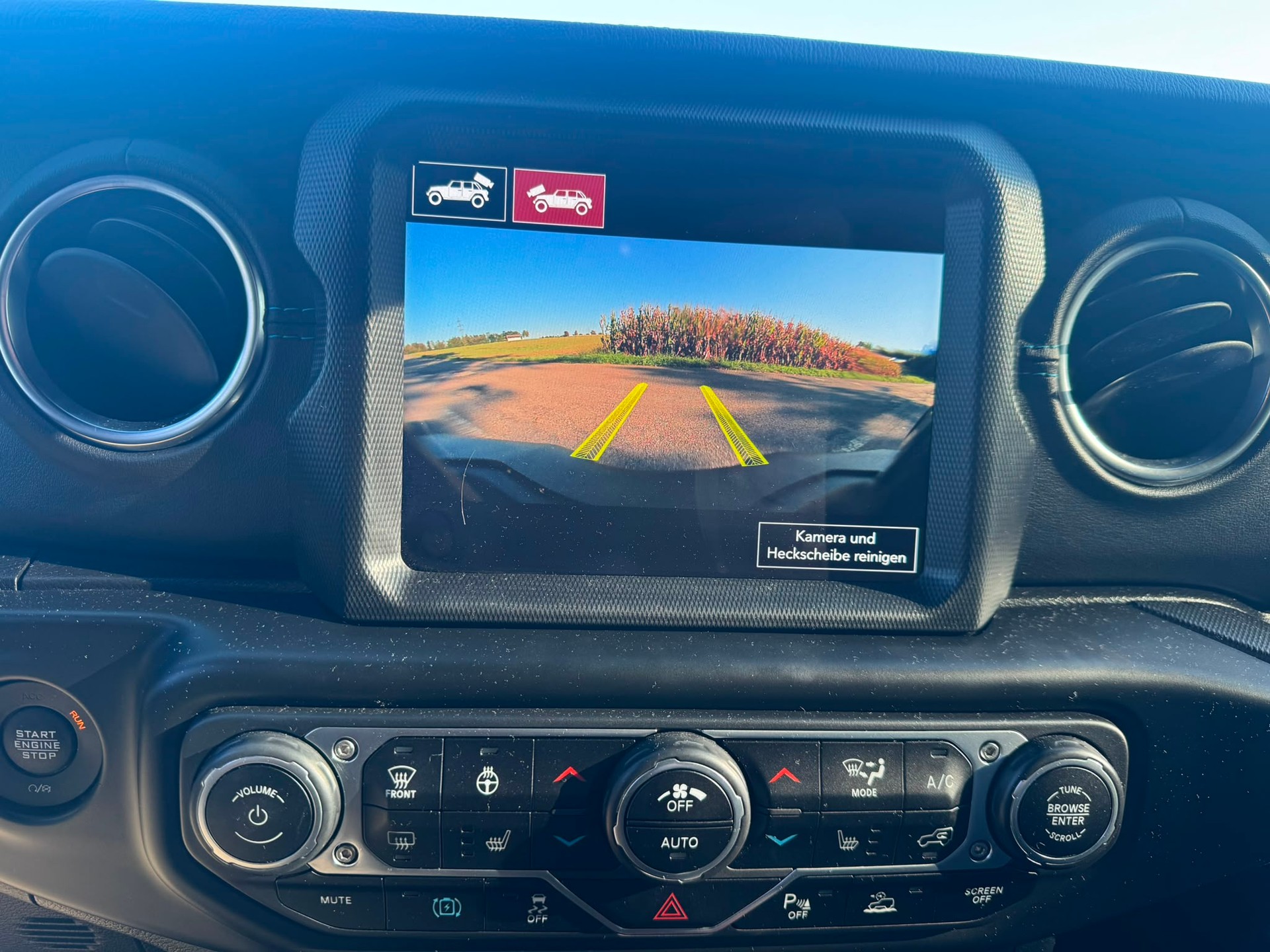 JEEP Wrangler 2.0 PHEV Unlimited Rubicon DT Automatic-image-11