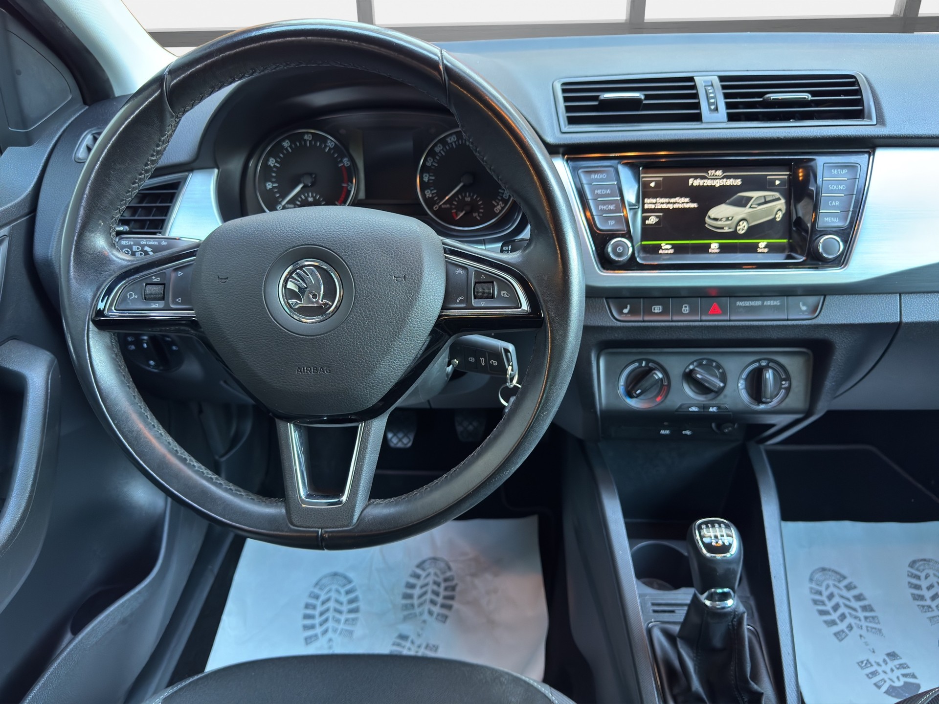 SKODA Fabia 1.2 TSI Ambition-image-10