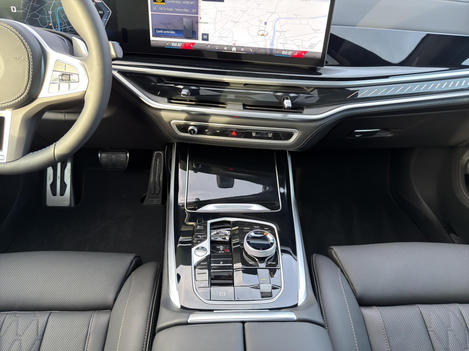BMW X7 M60i xDrive M Sport Pro-image-12