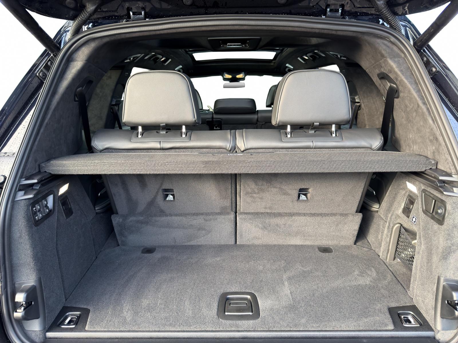 BMW X7 M60i xDrive M Sport Pro-image-17