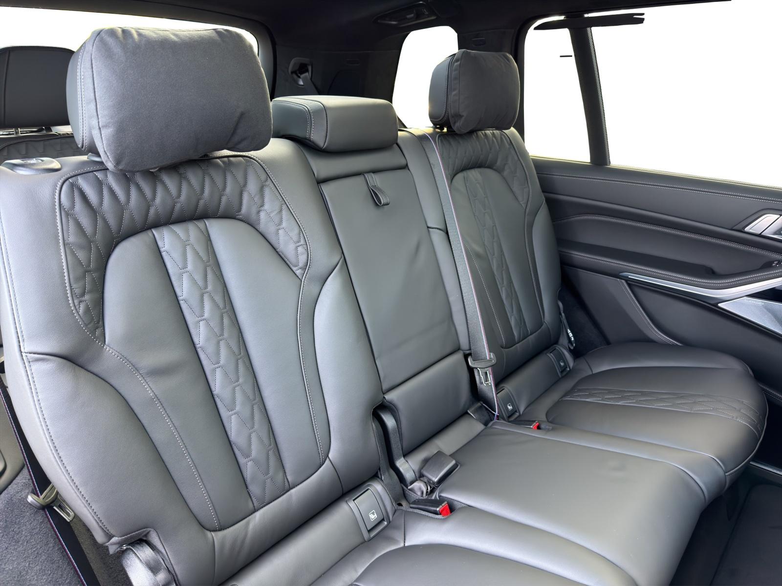 BMW X7 M60i xDrive M Sport Pro-image-15