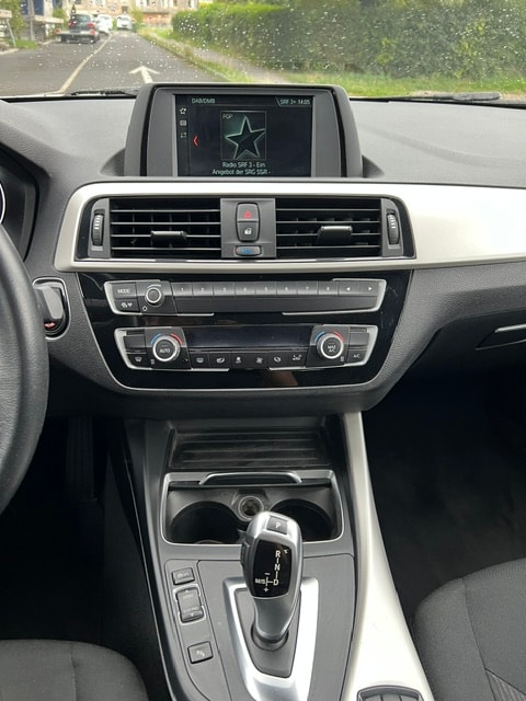 BMW 118i Steptronic-image-5