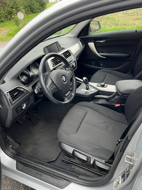 BMW 118i Steptronic-image-4