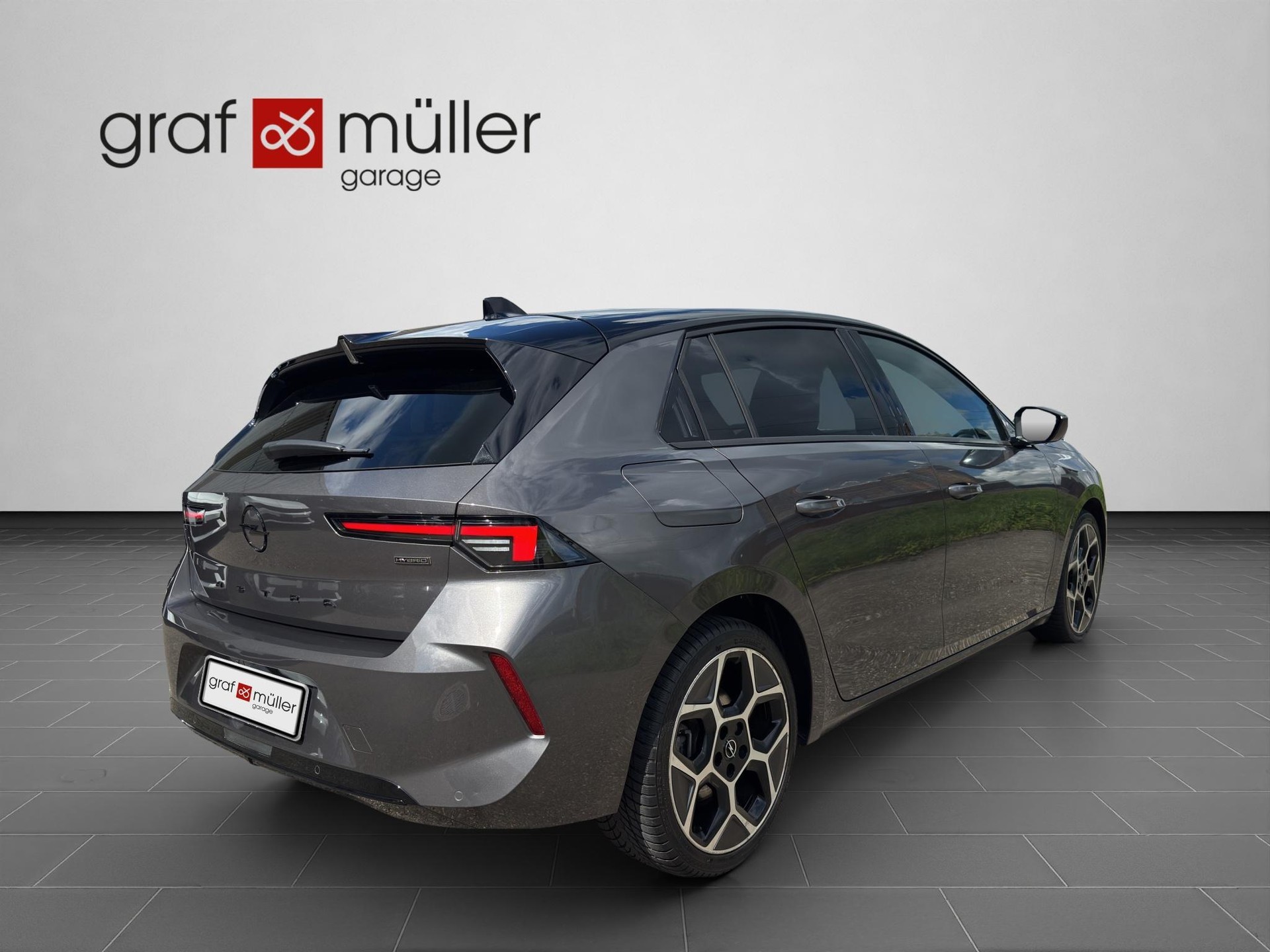 OPEL Astra 1.6 T PHEV 180 Swiss Plus-image-17
