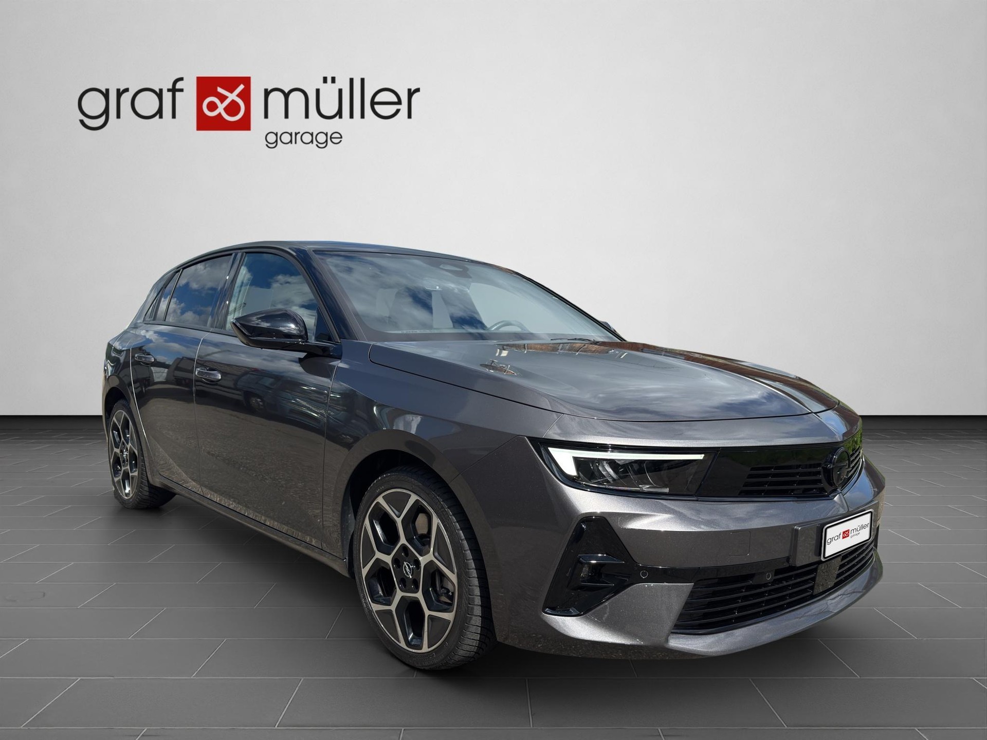 OPEL Astra 1.6 T PHEV 180 Swiss Plus-image-19