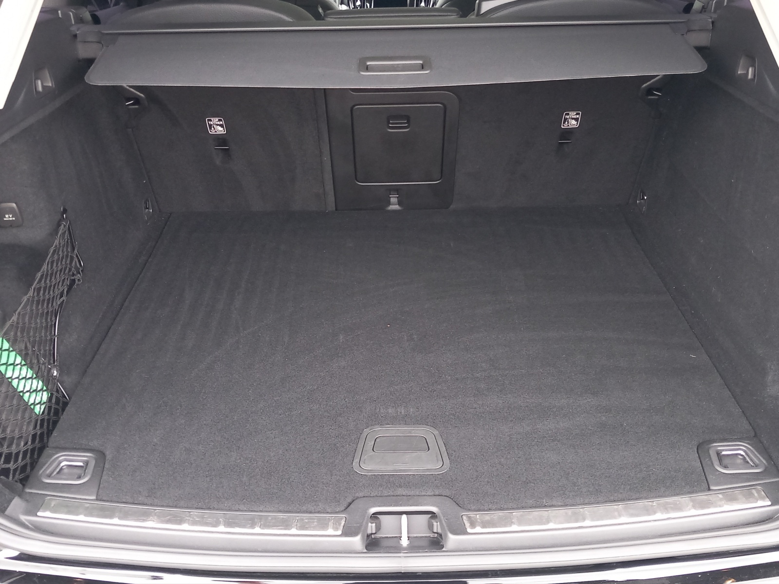 VOLVO XC60 2.0 B5 MH Plus Dark AWD-image-20