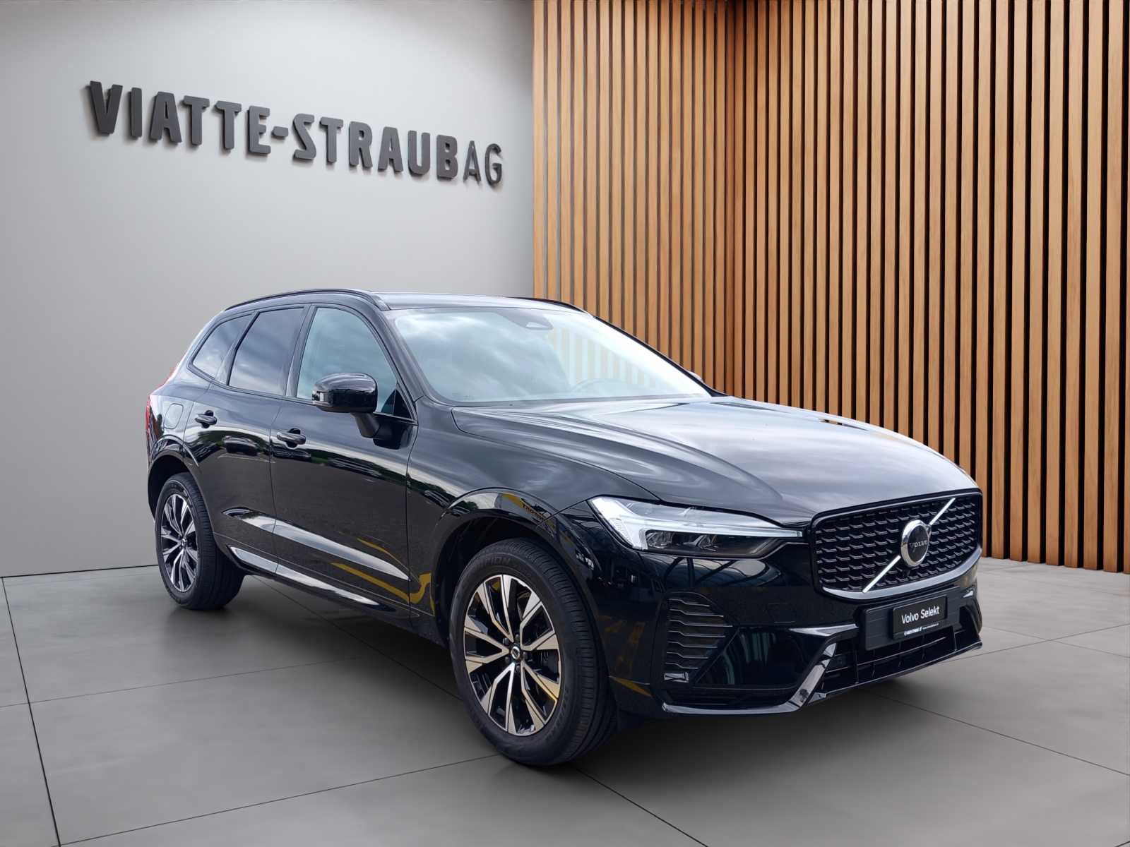 VOLVO XC60 2.0 B5 MH Plus Dark AWD-image-6