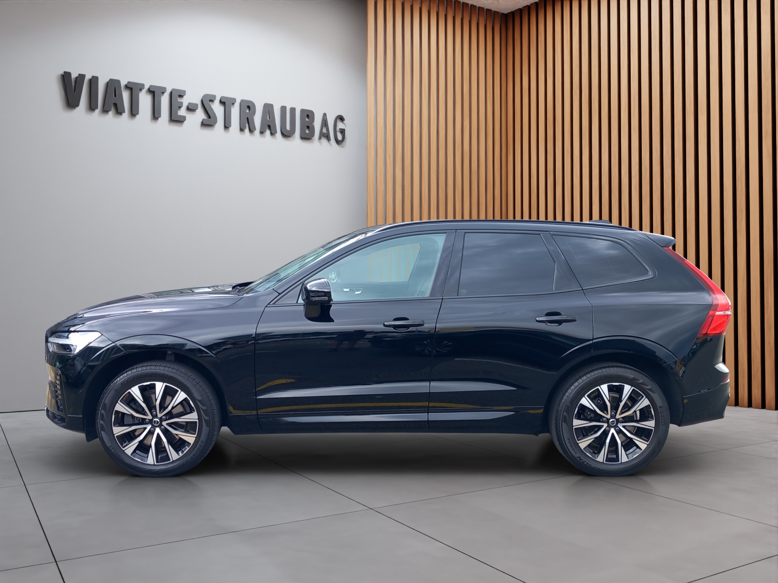 VOLVO XC60 2.0 B5 MH Plus Dark AWD-image-1