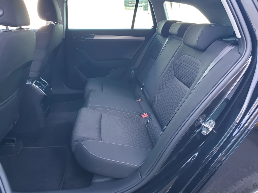 SKODA Superb Combi 2.0 TDi Ambition 4x4 DSG ** 200 PS ** Werksgarantie Ab 1. Inverkehrsetzung, 60 Monate oder 100'000 km **-image-12