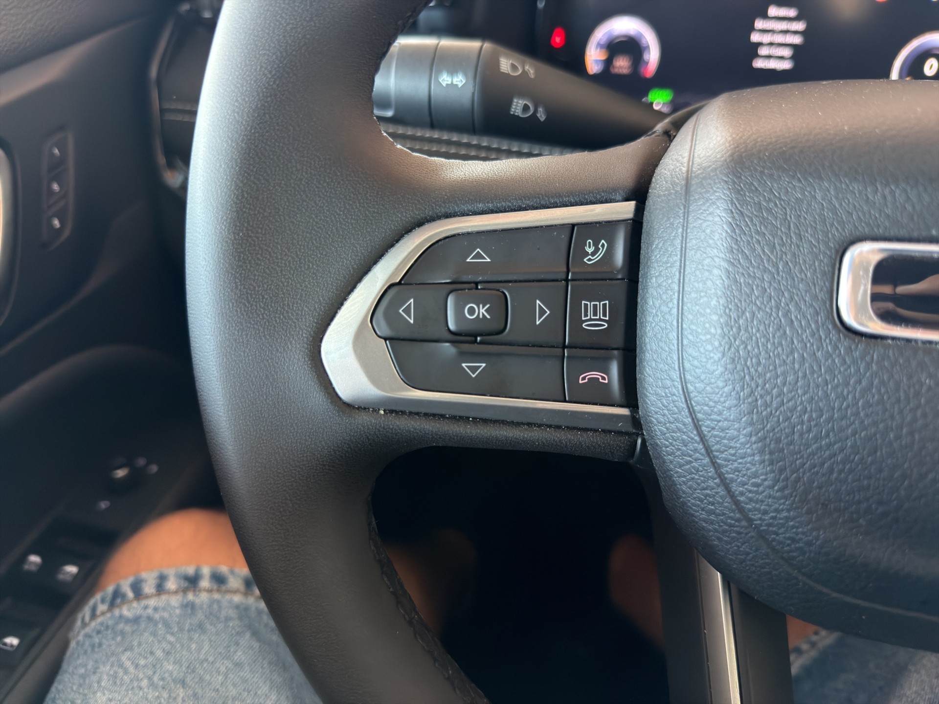 JEEP Compass 1.5 Turbo Summit MHEV-image-40