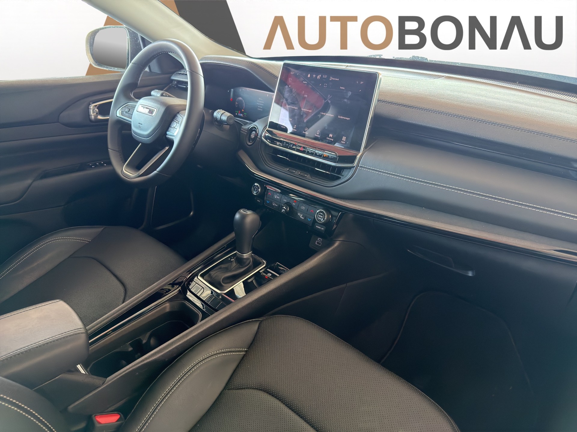 JEEP Compass 1.5 Turbo Summit MHEV-image-12